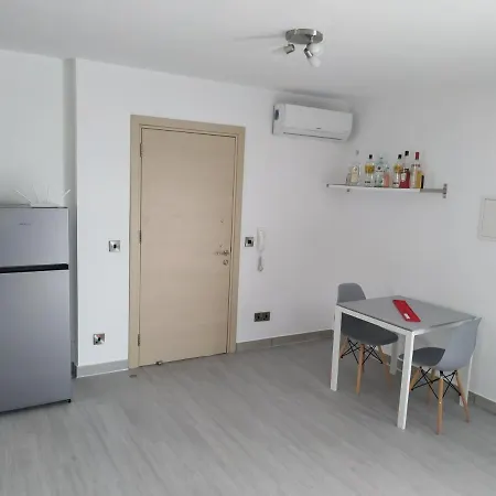 Modern Suite, Xl Balcony, Parking Апартаменти *